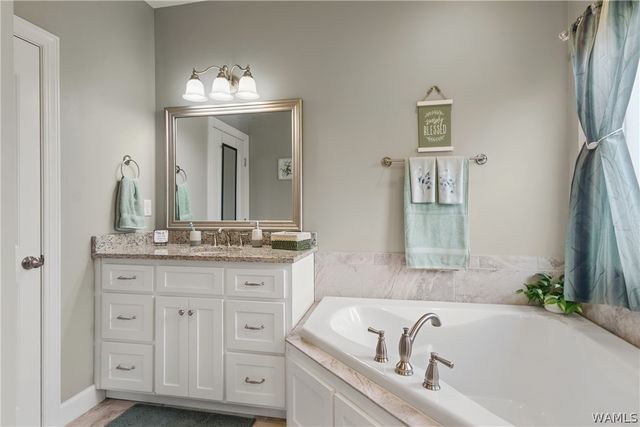 11981 LOWER HULL, Moundville, AL 35474