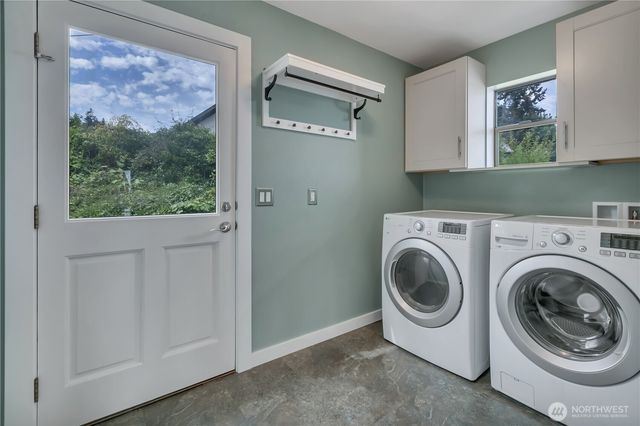 2653 NE Fern Glen Road, Poulsbo, WA 98370
