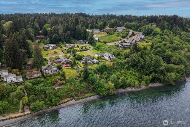 2653 NE Fern Glen Road, Poulsbo, WA 98370