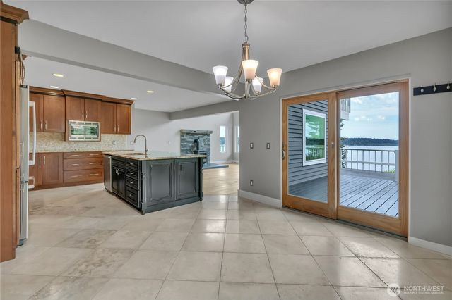 2653 NE Fern Glen Road, Poulsbo, WA 98370