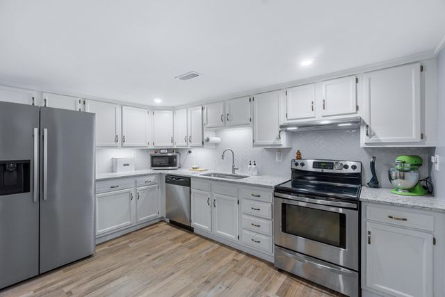 3000 Taft Highway, Signal Mountain, TN 37377
