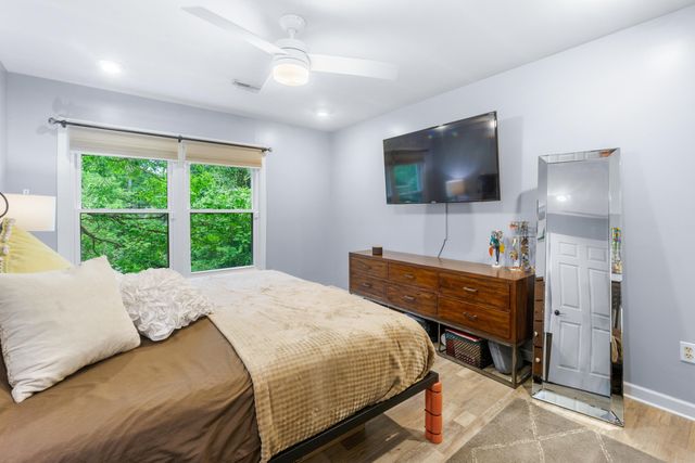 3000 Taft Highway, Signal Mountain, TN 37377