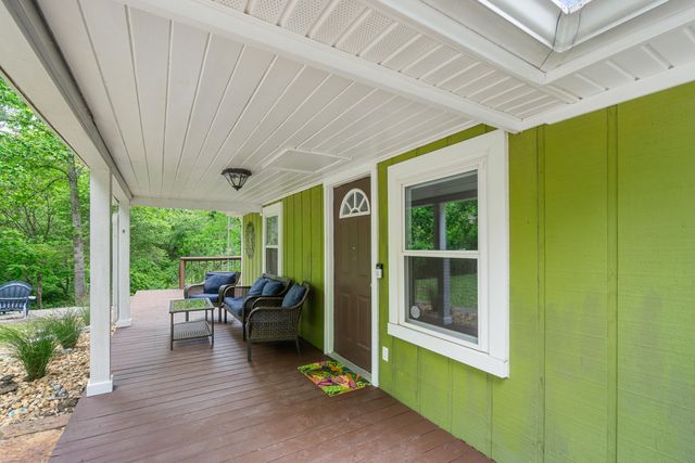 3000 Taft Highway, Signal Mountain, TN 37377