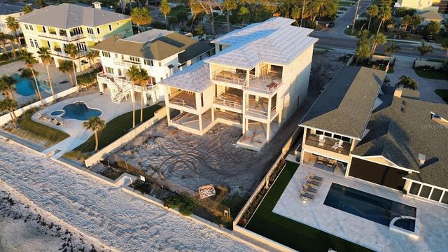 660 GULF BOULEVARD, Belleair Shores, FL 33786