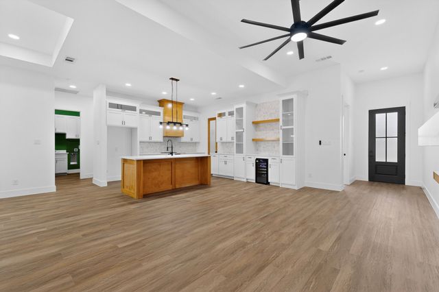 5310 Grand View Drive, Athens, TX 75752