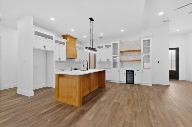 5310 Grand View Drive, Athens, TX 75752
