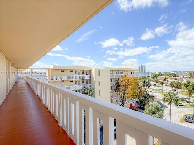 2930 Point East Dr E601, Aventura, FL 33160