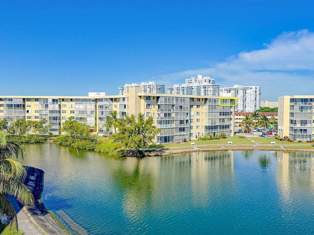 2930 Point East Dr E601, Aventura, FL 33160