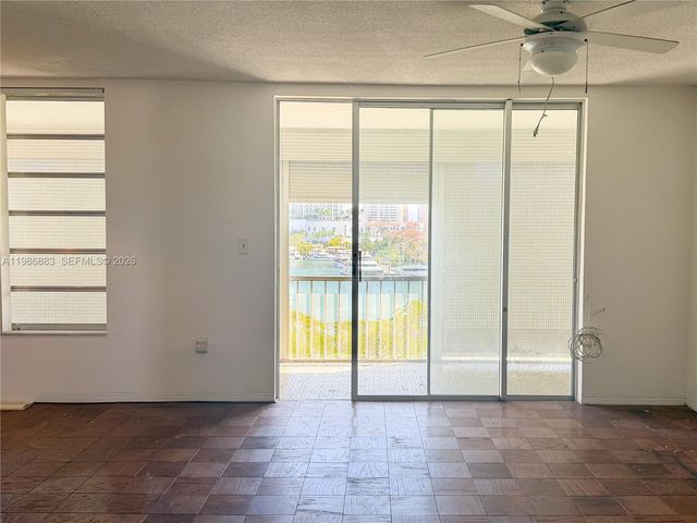 2930 Point East Dr E601, Aventura, FL 33160