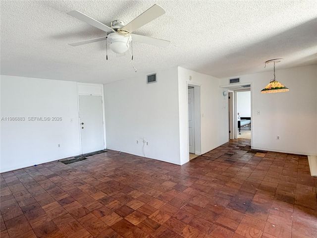 2930 Point East Dr E601, Aventura, FL 33160
