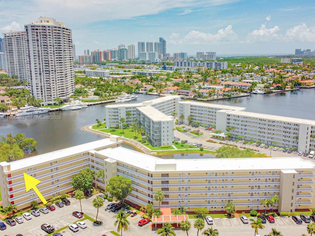 2930 Point East Dr E601, Aventura, FL 33160