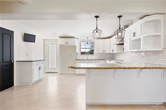 701 Greenmeadow Avenue, Mission, TX 78572