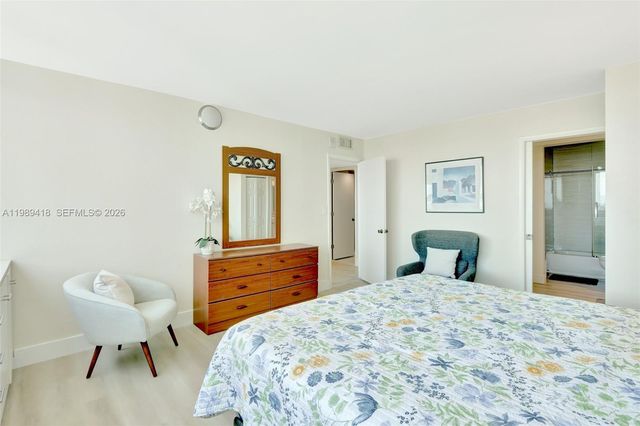 7135 Collins Ave 1105, Miami Beach, FL 33141