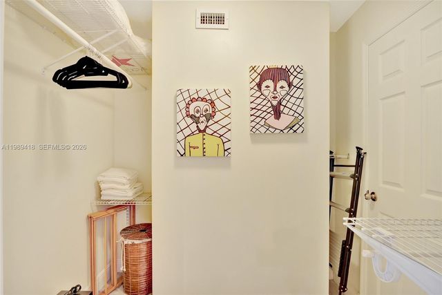 7135 Collins Ave 1105, Miami Beach, FL 33141