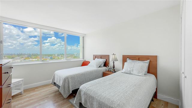 7135 Collins Ave 1105, Miami Beach, FL 33141