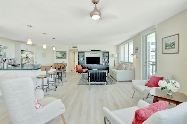 7135 Collins Ave 1105, Miami Beach, FL 33141