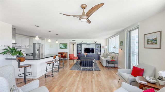 7135 Collins Ave 1105, Miami Beach, FL 33141