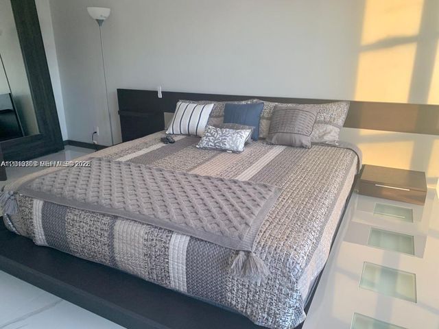 2049 S Ocean Dr East401, Hallandale Beach, FL 33009