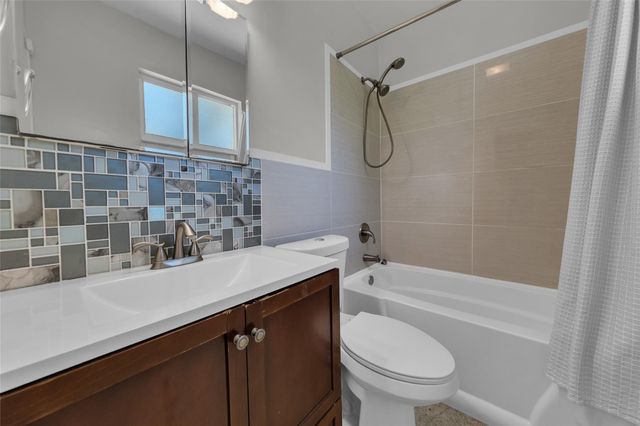 641 NE 16th Street B, Fort Lauderdale, FL 33304