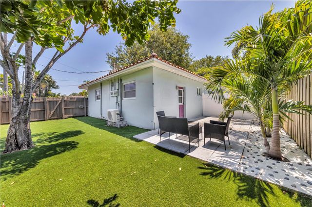 641 NE 16th Street B, Fort Lauderdale, FL 33304