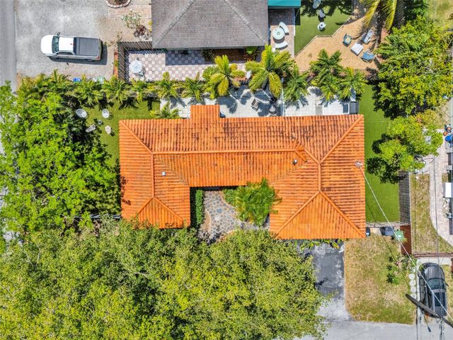 641 NE 16th Street B, Fort Lauderdale, FL 33304