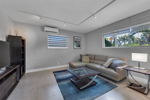 641 NE 16th Street B, Fort Lauderdale, FL 33304