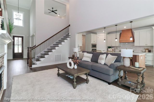 372 Kenway Loop, Mooresville, NC 28117