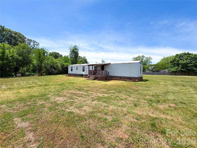 3889 Needmore Road, Woodleaf, NC 27054