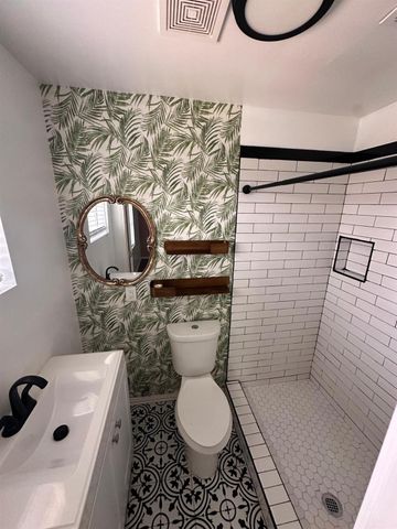 2120 Chestnut Lane, Pasadena, TX 77502