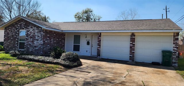 2120 Chestnut Lane, Pasadena, TX 77502