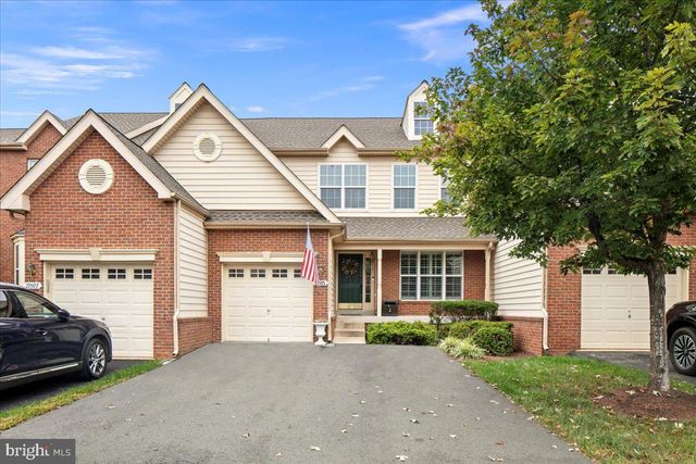 19595 ASPENDALE SQ, Ashburn, VA 20147