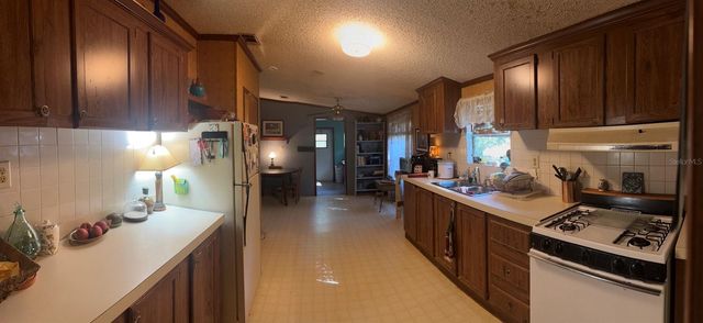 79 NE 242ND AVENUE, Old Town, FL 32680