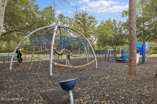 7881 HEATHER LAKE Court E, Jacksonville, FL 32256