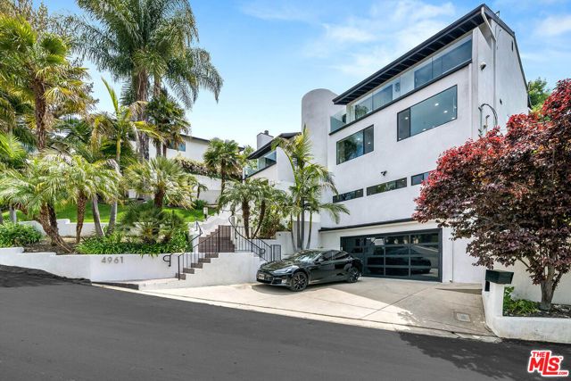 4961 Marmol Drive, Los Angeles, CA 91364