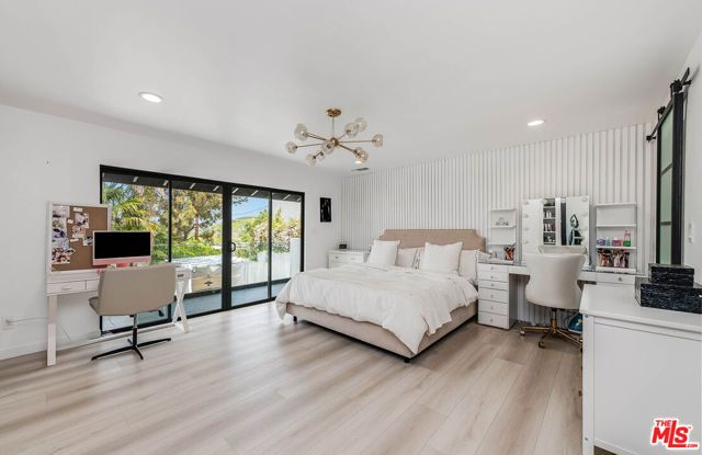4961 Marmol Drive, Los Angeles, CA 91364