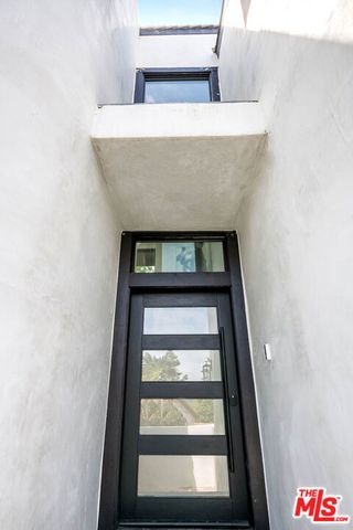 4961 Marmol Drive, Los Angeles, CA 91364