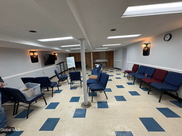 221 N Allen Street, Albany, NY 12206
