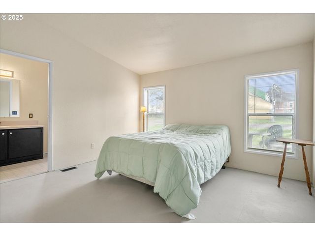 2305 FISHER Rd, Salem, OR 97305