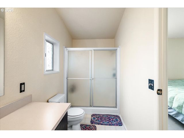 2305 FISHER Rd, Salem, OR 97305