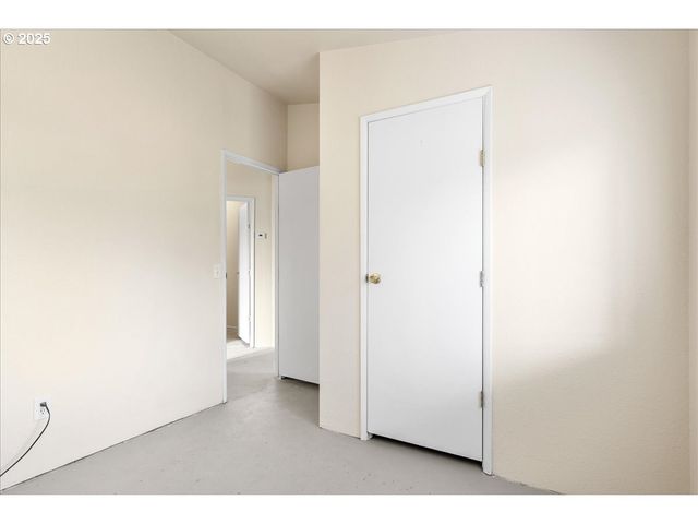 2305 FISHER Rd, Salem, OR 97305