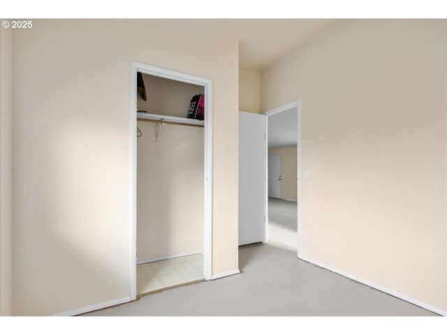 2305 FISHER Rd, Salem, OR 97305