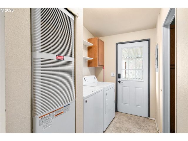 2305 FISHER Rd, Salem, OR 97305