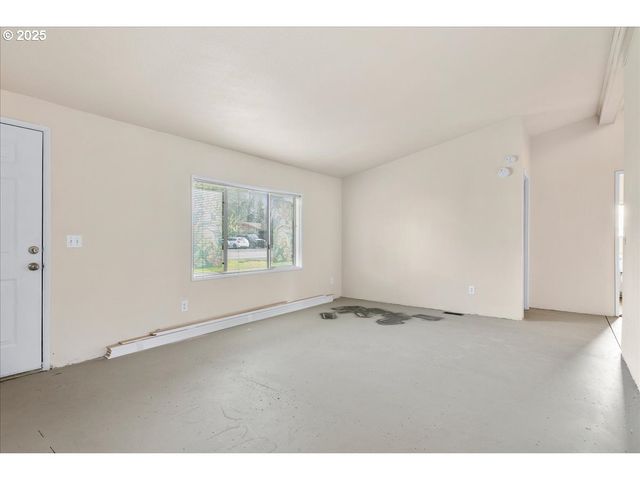 2305 FISHER Rd, Salem, OR 97305