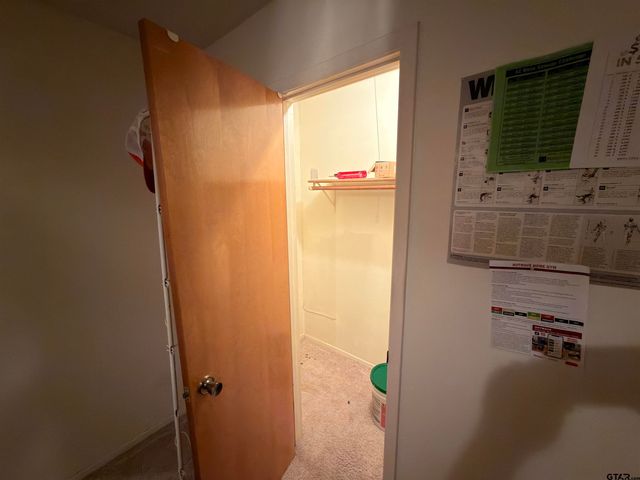 100 HOLLYWOOD, Arp, TX 75750