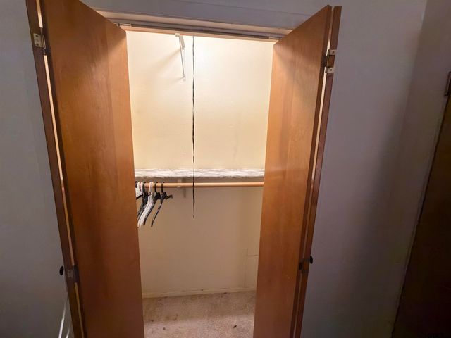 100 HOLLYWOOD, Arp, TX 75750