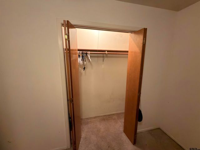 100 HOLLYWOOD, Arp, TX 75750