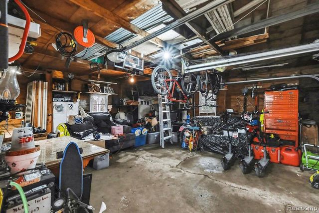 8458 Perry Road, Atlas, MI 48411