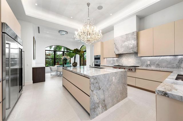 4013 Country Club Lane, Fort Lauderdale, FL 33308