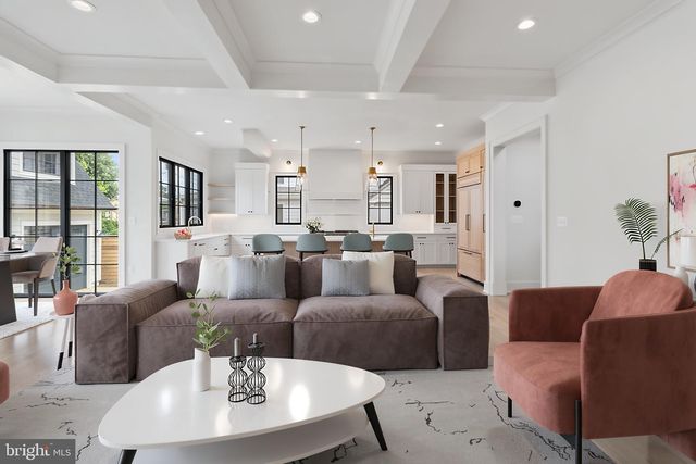 1709 N HARVARD ST, Arlington, VA 22201