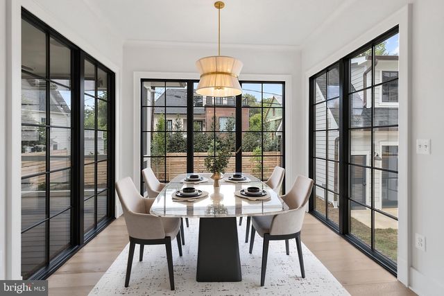 1709 N HARVARD ST, Arlington, VA 22201